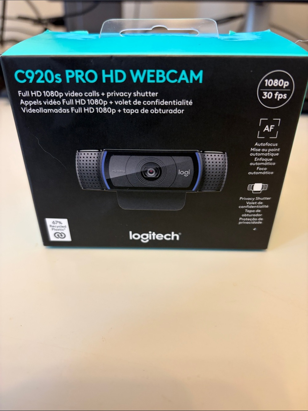 Logitech C920s PRO HD Webcam in Black with Teal Accents